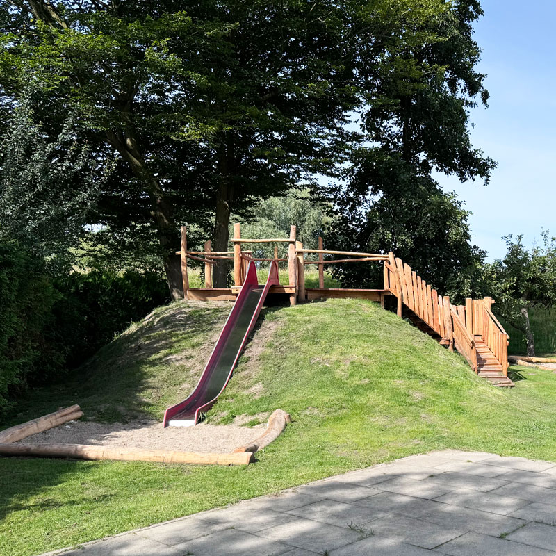 Mehrgenerationen Spielplatz Haseldorf 01s