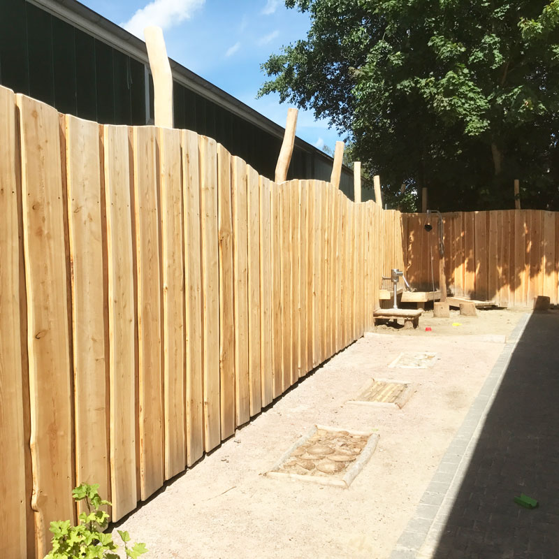 Sichtschutzzaun aus L&auml;rche